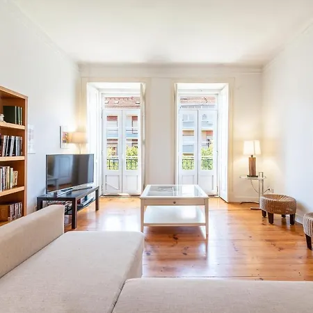 Guestready - Family W Rooftop In Alcantara Apartment