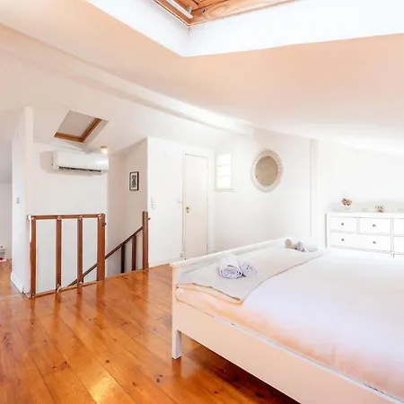 Guestready - Family W Rooftop In Alcantara Lisbon